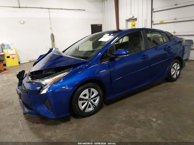 2018 TOYOTA PRIUS JTDKBRFU1J3058054 Photo 1