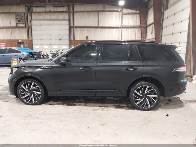 Lincoln Aviator Black Label 2025 5LM5J9XC7SGL20197 Image 14