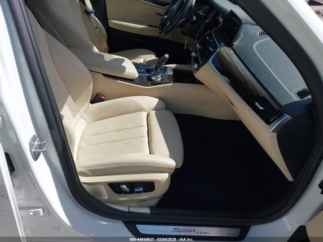 2018 BMW 530I WBAJA5C50JWA37005 Photo 4