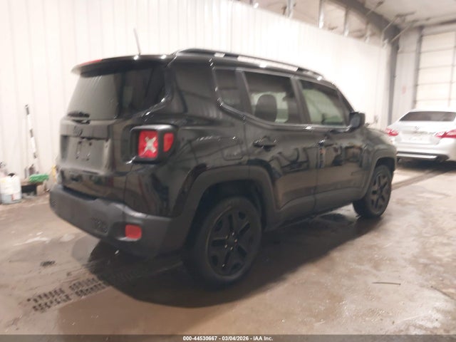 44530667 :رقم المزاد ، ZACCJBAB2JPH59380 vin ، 2018 Jeep Renegade Upland Edition 4x4 مزاد بيع