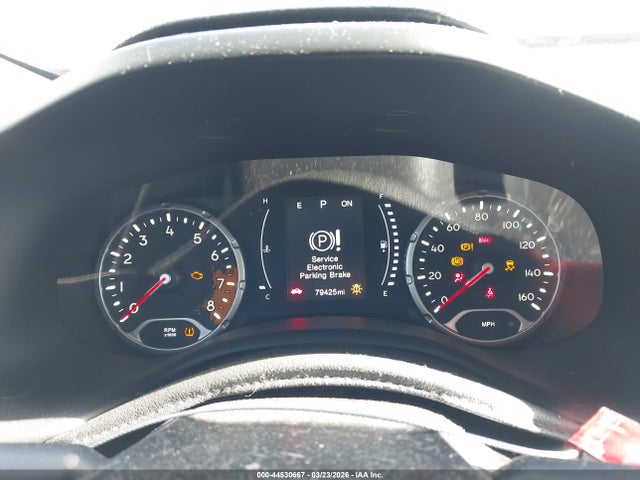 44530667 :رقم المزاد ، ZACCJBAB2JPH59380 vin ، 2018 Jeep Renegade Upland Edition 4x4 مزاد بيع