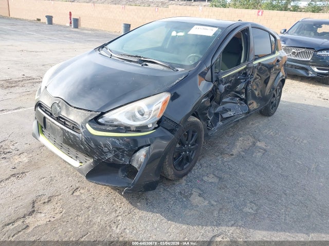 JTDKDTB36G1120590 Toyota Prius C Persona Series