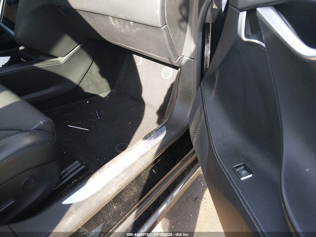 2017 TESLA MODEL S 5YJSA1E10HF210494 Photo 4