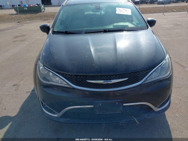 Продажа на аукционе авто 2018 Chrysler Pacifica Touring L, vin: 2C4RC1BG0JR149126, номер лота: 44530773