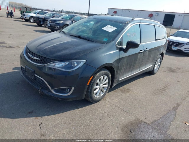 44530773 :رقم المزاد ، 2C4RC1BG0JR149126 vin ، 2018 Chrysler Pacifica Touring L مزاد بيع