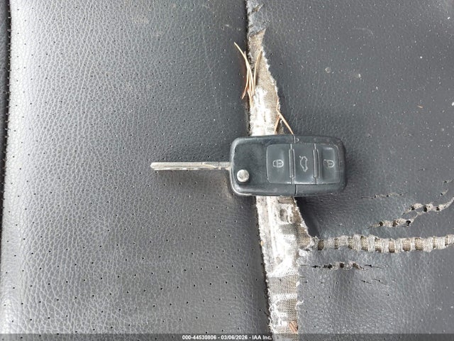 44530806 :رقم المزاد ، 3VWRZ71K08M090312 vin ، 2008 Volkswagen Jetta Se مزاد بيع