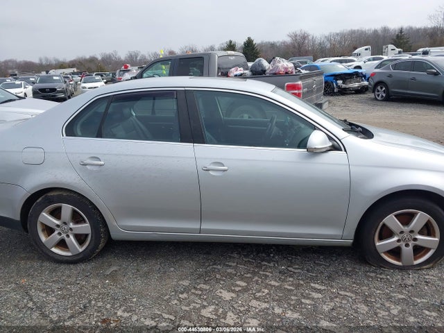 44530806 :رقم المزاد ، 3VWRZ71K08M090312 vin ، 2008 Volkswagen Jetta Se مزاد بيع