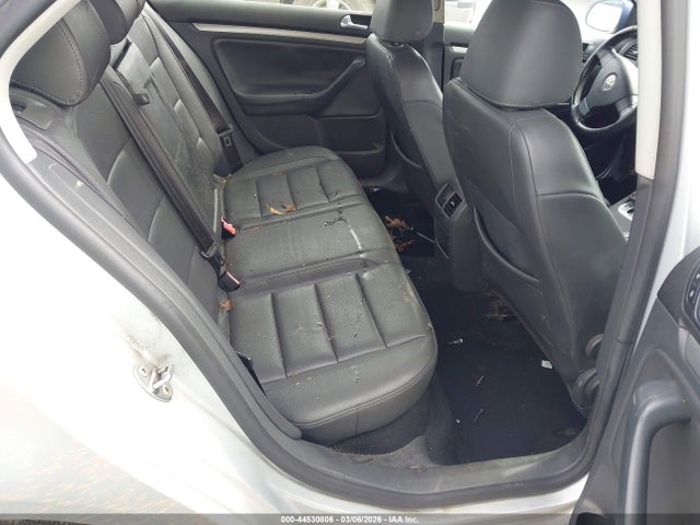 44530806 :رقم المزاد ، 3VWRZ71K08M090312 vin ، 2008 Volkswagen Jetta Se مزاد بيع