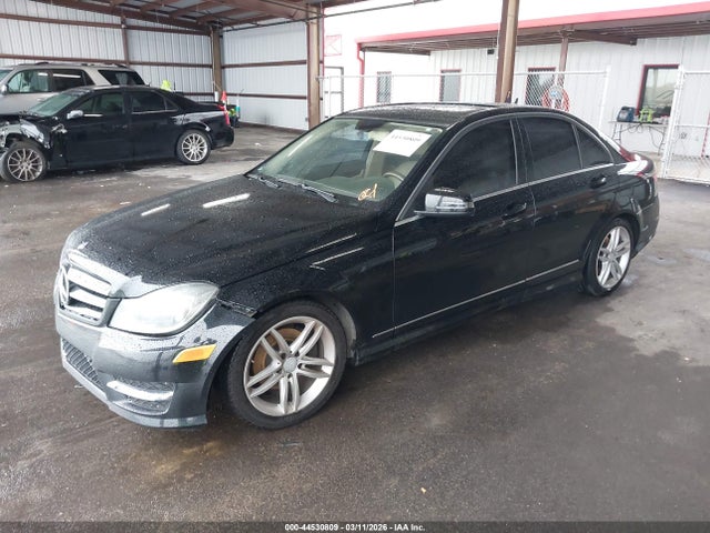 Продаж на аукціоні авто 2014 Mercedes-benz C 250 Sport, vin: WDDGF4HB7EG214031, номер лоту: 44530809