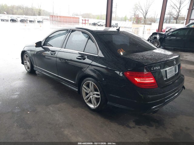 Продаж на аукціоні авто 2014 Mercedes-benz C 250 Sport, vin: WDDGF4HB7EG214031, номер лоту: 44530809