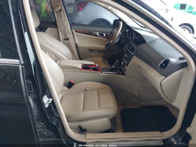 Продаж на аукціоні авто 2014 Mercedes-benz C 250 Sport, vin: WDDGF4HB7EG214031, номер лоту: 44530809