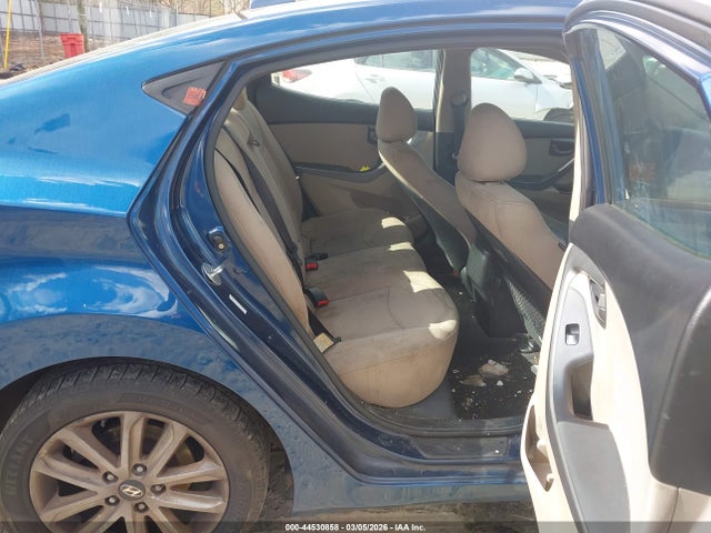 Продажа на аукционе авто 2016 Hyundai Elantra Se, vin: KMHDH4AE0GU621104, номер лота: 44530858