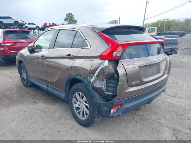 2019 MITSUBISHI ECLIPSE CROSS JA4AT3AAXKZ030698 Photo 2