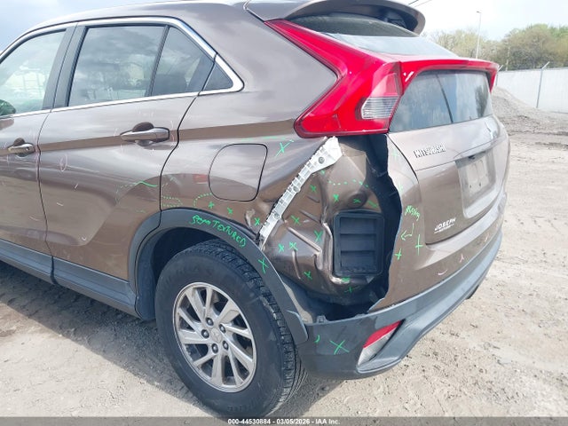 2019 MITSUBISHI ECLIPSE CROSS JA4AT3AAXKZ030698 Photo 5