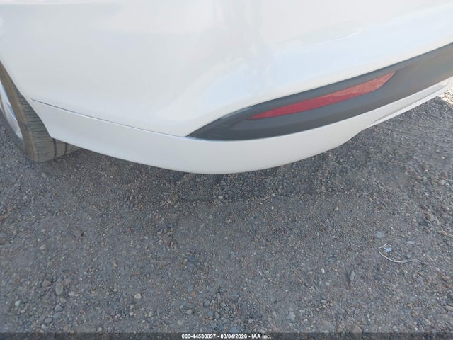 3FA6P0UU6JR100551 Ford Fusion Hybrid S