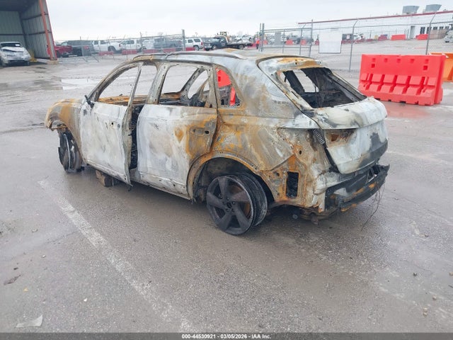 Продаж на аукціоні авто 2021 Audi Q3 Premium 40 Tfsi Quattro Tiptronic, vin: WA1AUCF33M1061705, номер лоту: 44530921