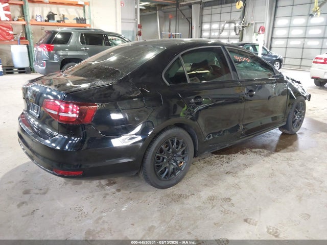 44530931 :رقم المزاد ، 3VW2B7AJ5HM359062 vin ، 2017 Volkswagen Jetta 1.4t S مزاد بيع