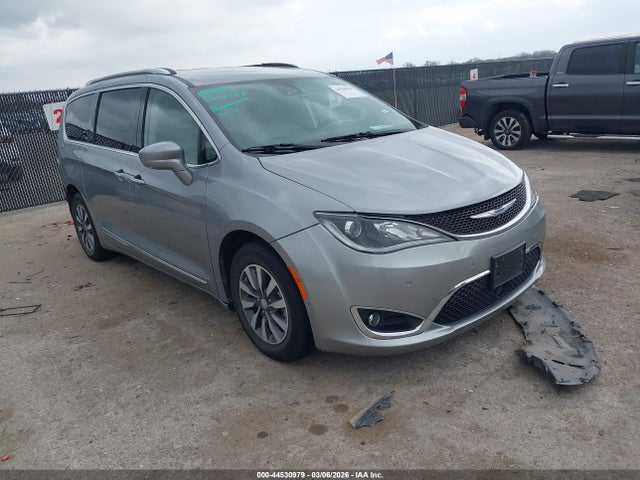 Продаж на аукціоні авто 2020 Chrysler Pacifica Touring L Plus, vin: 2C4RC1EG1LR217545, номер лоту: 44530979