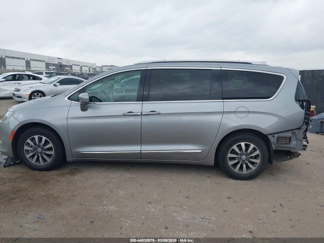 Продаж на аукціоні авто 2020 Chrysler Pacifica Touring L Plus, vin: 2C4RC1EG1LR217545, номер лоту: 44530979