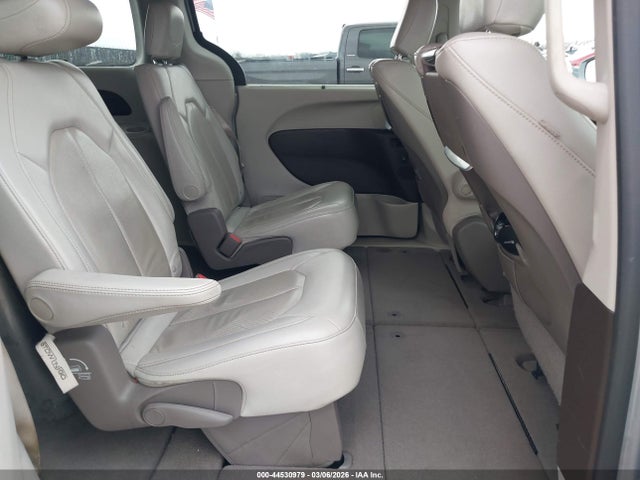 Продаж на аукціоні авто 2020 Chrysler Pacifica Touring L Plus, vin: 2C4RC1EG1LR217545, номер лоту: 44530979
