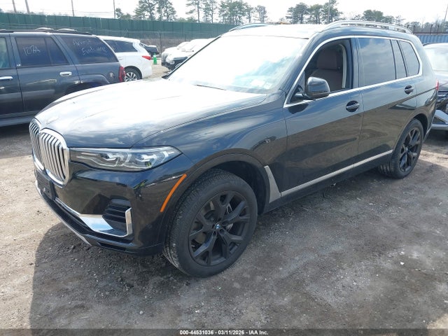 44531036 :رقم المزاد ، 5UXCW2C05M9F51708 vin ، 2021 Bmw X7 Xdrive40i مزاد بيع