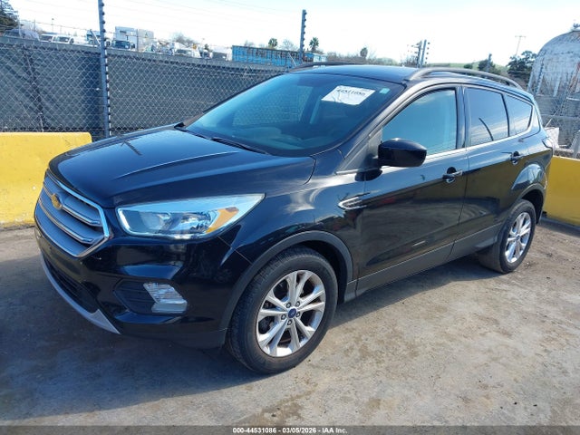 1FMCU0GD9JUB39947 Ford ESCAPE SE