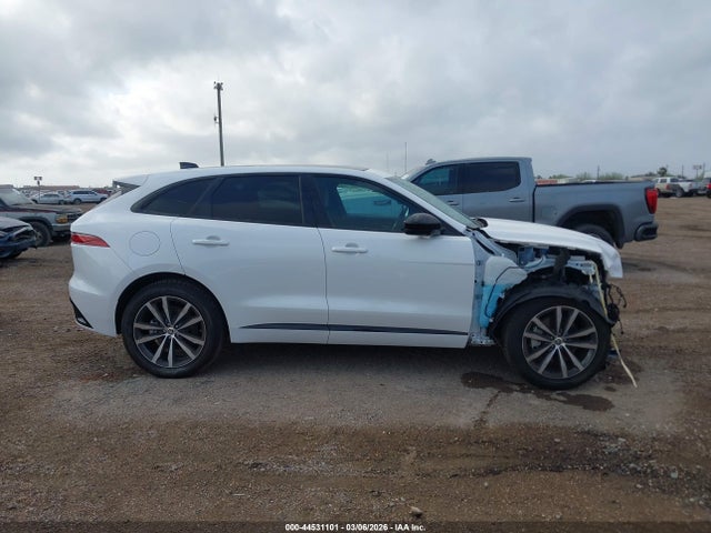 2025 Jaguar F-pace R-dynamic S P250 Awd Automatic მანქანა იყიდება აუქციონზე, vin: SADCT2EX4SA752792, აუქციონის ნომერი: 44531101