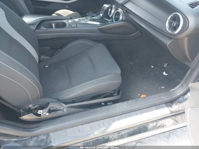 2020 CHEVROLET CAMARO 1G1FB3DS4L0128529 Photo 4