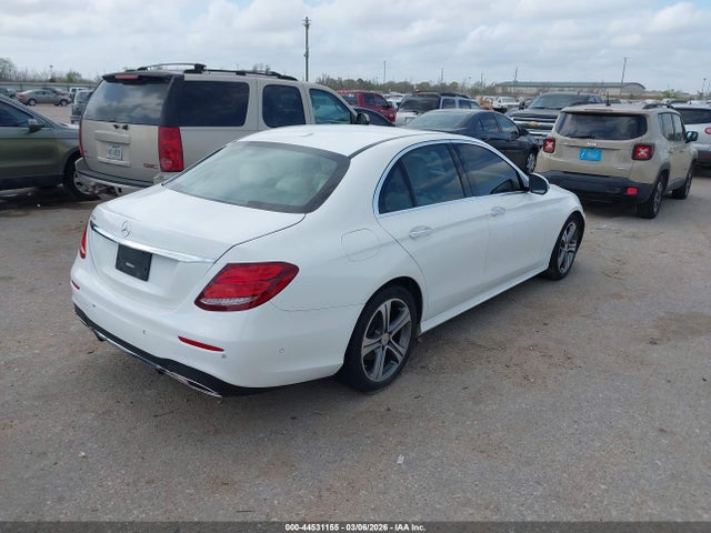 2017 MERCEDES-BENZ E 300 WDDZF4JB6HA074144 Photo 3