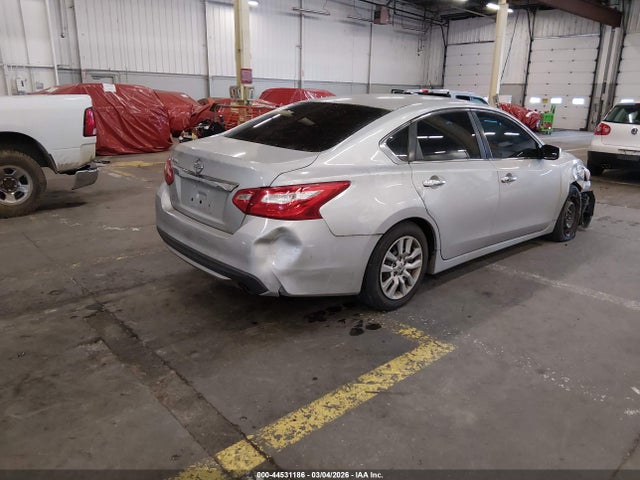 1N4AL3AP0HN365405 Nissan Altima 2.5 S