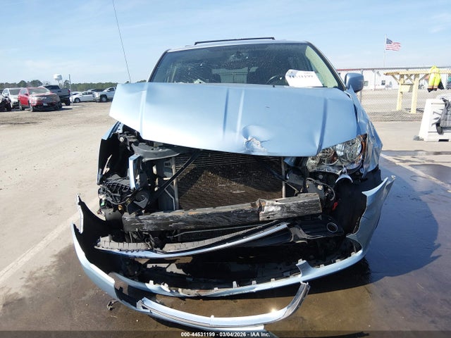2013 Chrysler Town & Country Touring მანქანა იყიდება აუქციონზე, vin: 2C4RC1BG6DR808623, აუქციონის ნომერი: 44531199