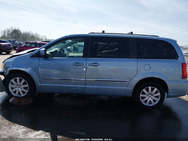 2013 Chrysler Town & Country Touring მანქანა იყიდება აუქციონზე, vin: 2C4RC1BG6DR808623, აუქციონის ნომერი: 44531199