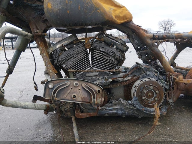 2010 HARLEY-DAVIDSON FLHTK 1HD1KEM13AB616973 Photo 8