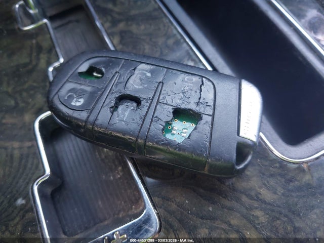 2013 Chrysler 300c მანქანა იყიდება აუქციონზე, vin: 2C3CCAET9DH581016, აუქციონის ნომერი: 44531288