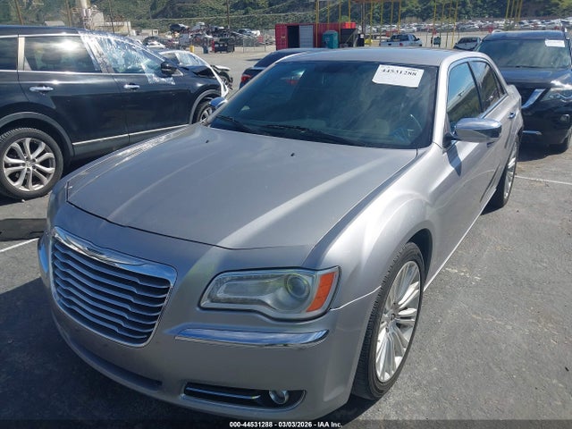 2013 Chrysler 300c მანქანა იყიდება აუქციონზე, vin: 2C3CCAET9DH581016, აუქციონის ნომერი: 44531288