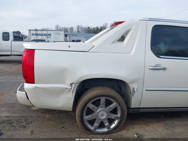 2013 Cadillac Escalade Ext Premium მანქანა იყიდება აუქციონზე, vin: 3GYT4NEF5DG206891, აუქციონის ნომერი: 44531296