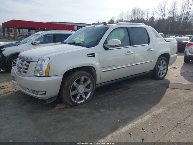 2013 CADILLAC ESCALADE EXT 3GYT4NEF5DG206891 Photo 1