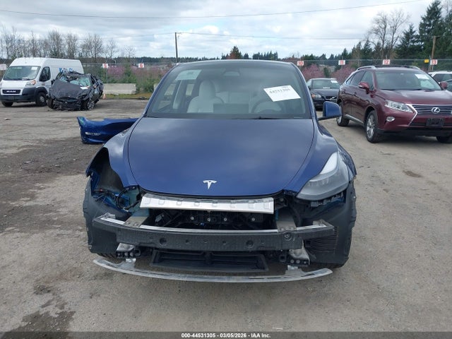 2023 Tesla Model Y Awd/long Range Dual Motor All-wheel Drive მანქანა იყიდება აუქციონზე, vin: 7SAYGAEE7PF756271, აუქციონის ნომერი: 44531305