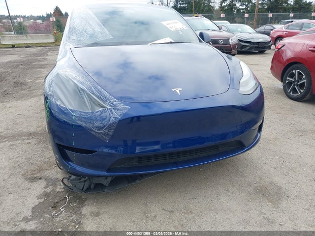 2023 Tesla Model Y Awd/long Range Dual Motor All-wheel Drive მანქანა იყიდება აუქციონზე, vin: 7SAYGAEE7PF756271, აუქციონის ნომერი: 44531305