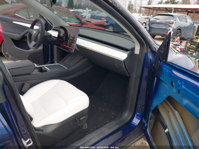 2023 Tesla Model Y Awd/long Range Dual Motor All-wheel Drive მანქანა იყიდება აუქციონზე, vin: 7SAYGAEE7PF756271, აუქციონის ნომერი: 44531305