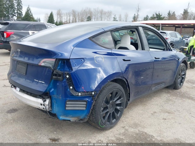2023 Tesla Model Y Awd/long Range Dual Motor All-wheel Drive მანქანა იყიდება აუქციონზე, vin: 7SAYGAEE7PF756271, აუქციონის ნომერი: 44531305