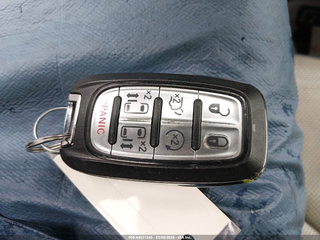 Продажа на аукционе авто 2017 Chrysler Pacifica Hybrid Platinum, vin: 2C4RC1N76HR709771, номер лота: 44531345