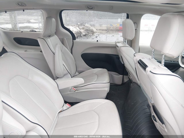 Продажа на аукционе авто 2017 Chrysler Pacifica Hybrid Platinum, vin: 2C4RC1N76HR709771, номер лота: 44531345