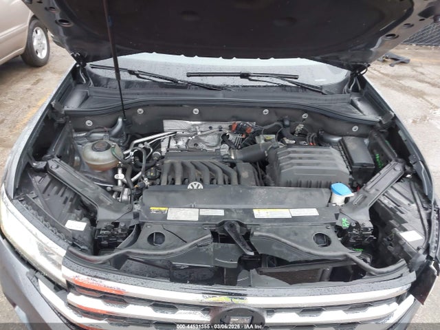 44531355 :رقم المزاد ، 1V2KR2CA6MC541877 vin ، 2021 Volkswagen Atlas 3.6l V6 Se W/technology مزاد بيع