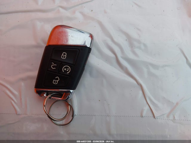 44531355 :رقم المزاد ، 1V2KR2CA6MC541877 vin ، 2021 Volkswagen Atlas 3.6l V6 Se W/technology مزاد بيع