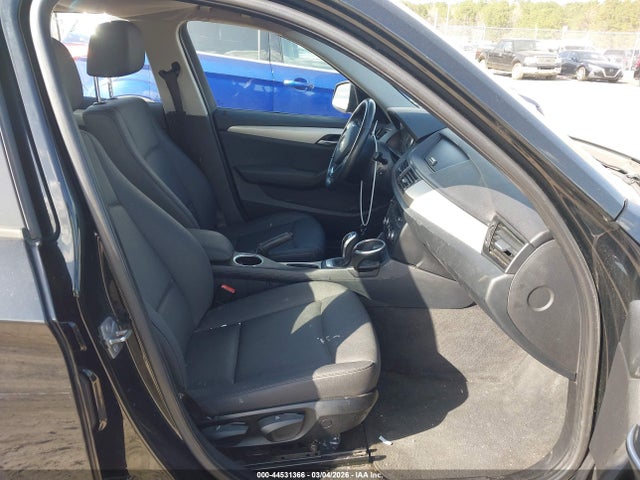 2014 BMW X1 WBAVL1C5XEVY16733 Photo 4