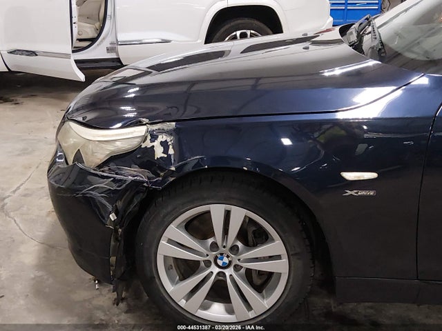 2010 Bmw 528i Xdrive მანქანა იყიდება აუქციონზე, vin: WBANV1C59AC445984, აუქციონის ნომერი: 44531387