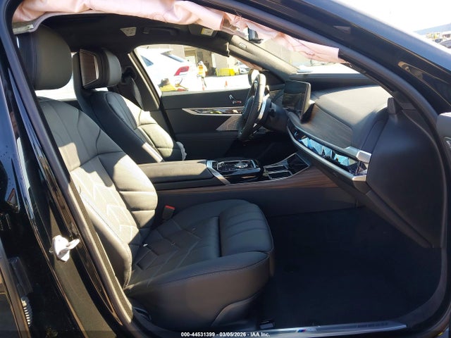 BMW 740I 2025 WBA23EH0XSCV64593 Image 5