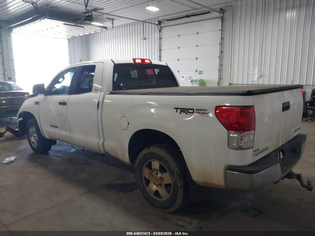 2013 TOYOTA TUNDRA 5TFUW5F16DX318098 Photo 2