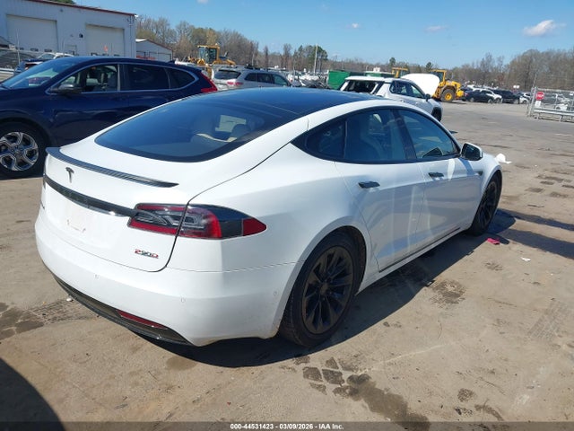 2016 TESLA MODEL S 5YJSA1E48GF142597 Photo 3